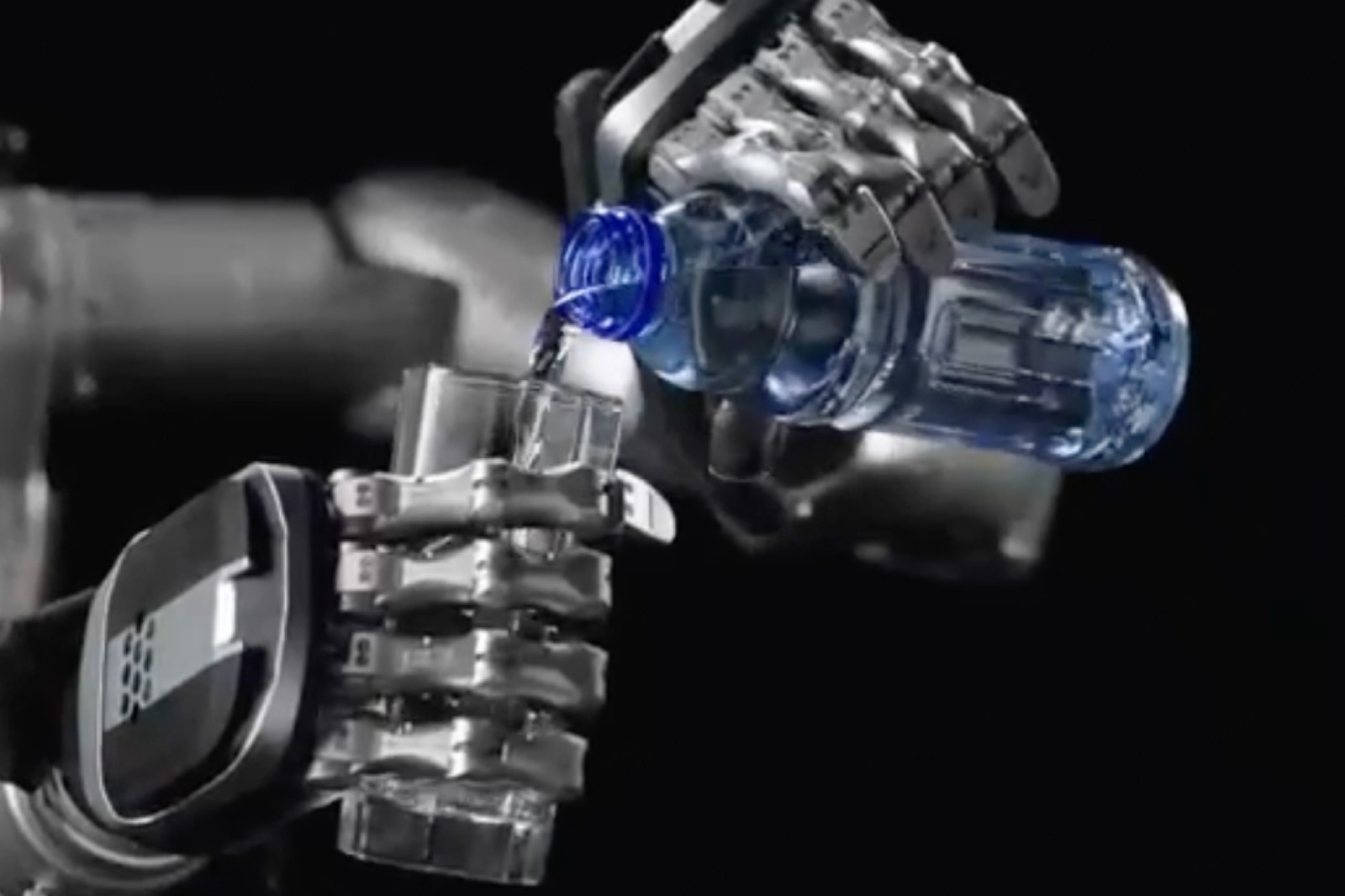 系列解读 | 人生就是博灵巧手家族亮相：高自由度的创新突破